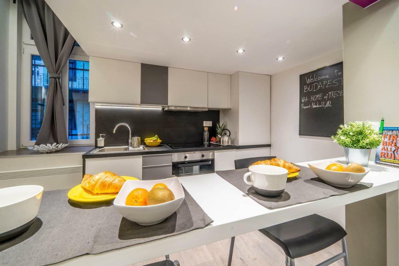 Cozy Downtown Studio Apartment Βουδαπέστη Εξωτερικό φωτογραφία